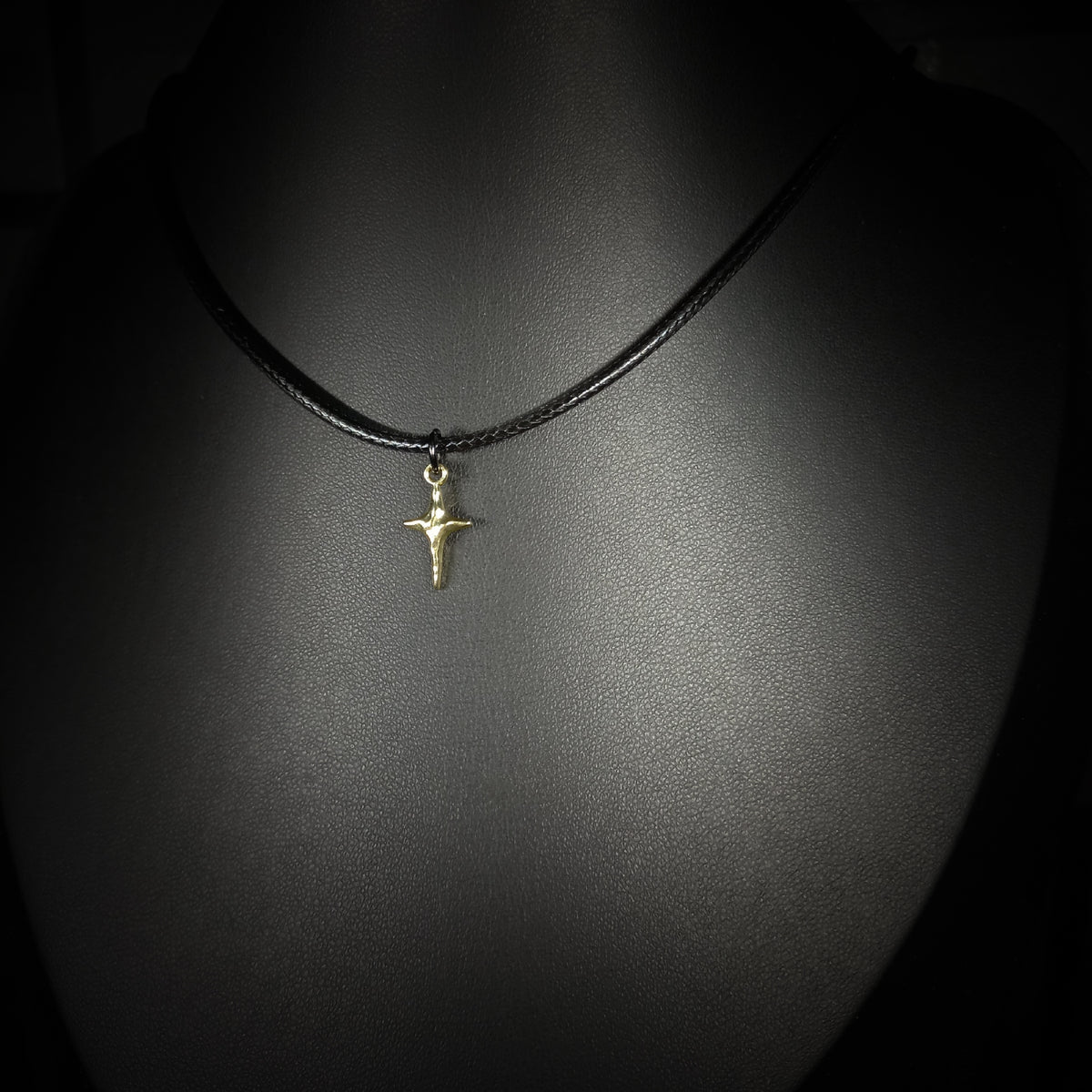 Collier Croix Dorée
