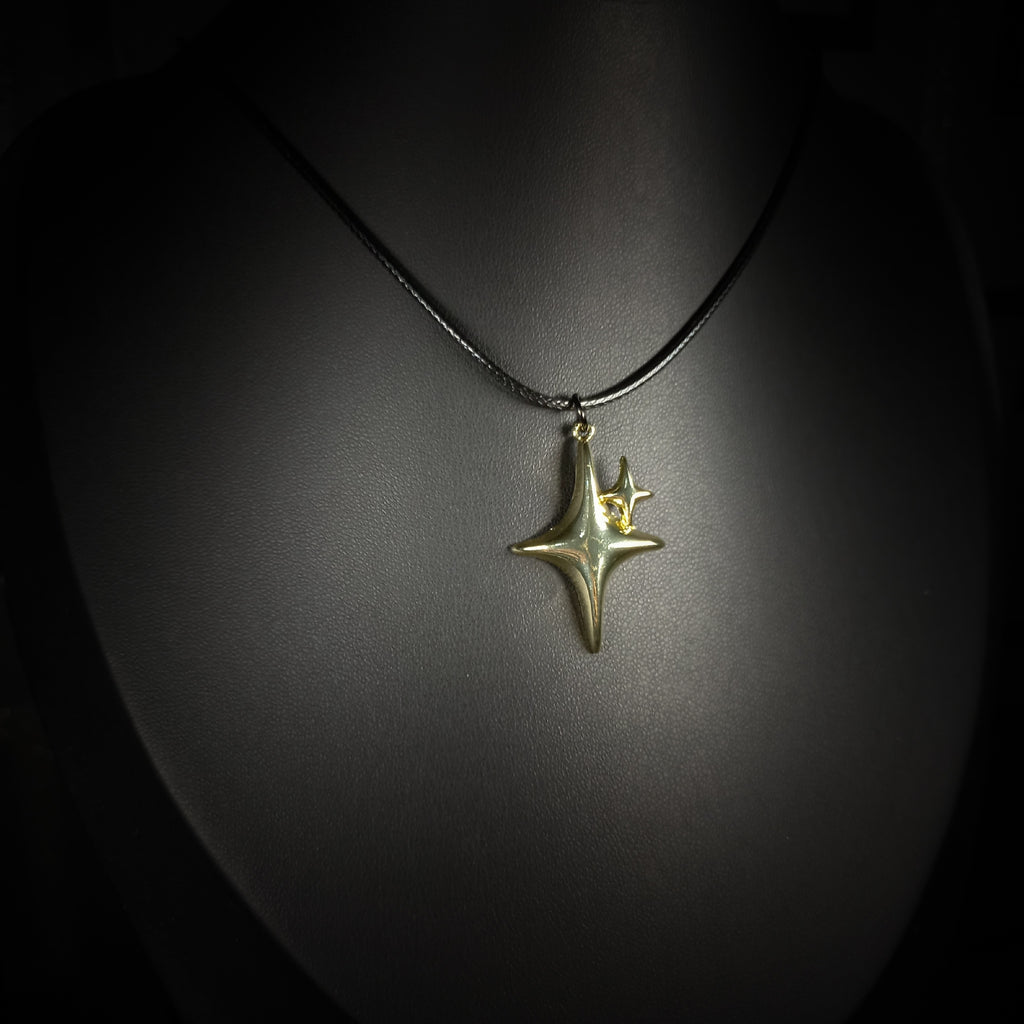 Collier Céleste Doré à Double Étoile