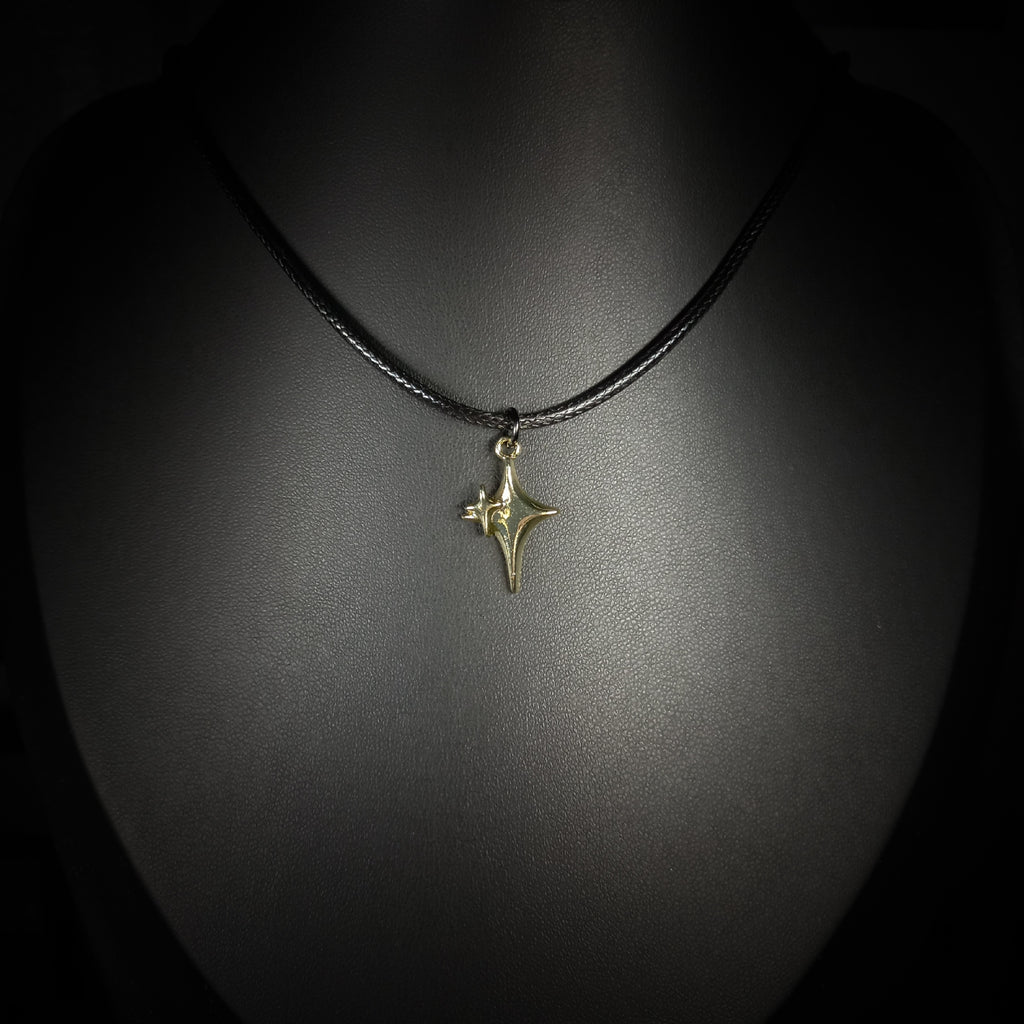 Collier Céleste Doré à Double Étoile