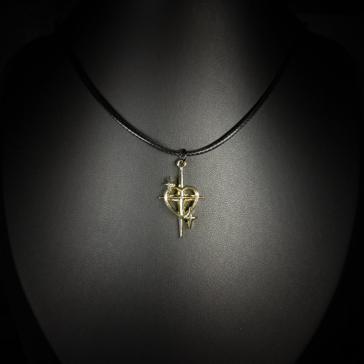 Collier Cœur et Croix Célestes Dorées