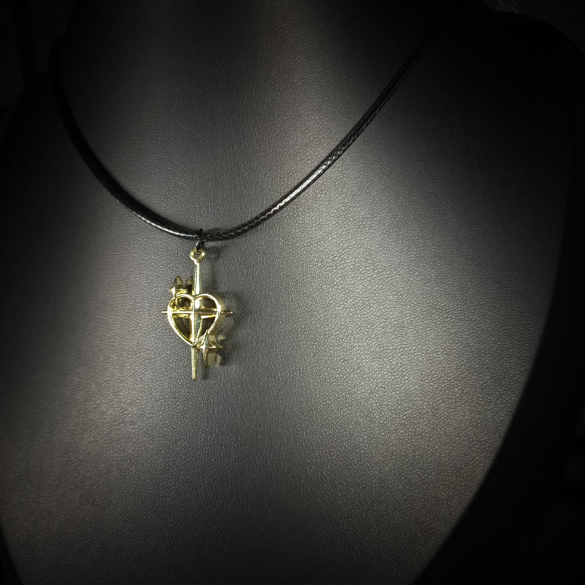 Collier Cœur et Croix Célestes Dorées