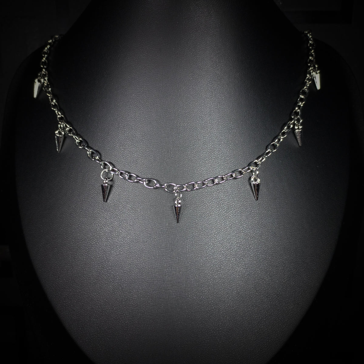 Collier à Pointes