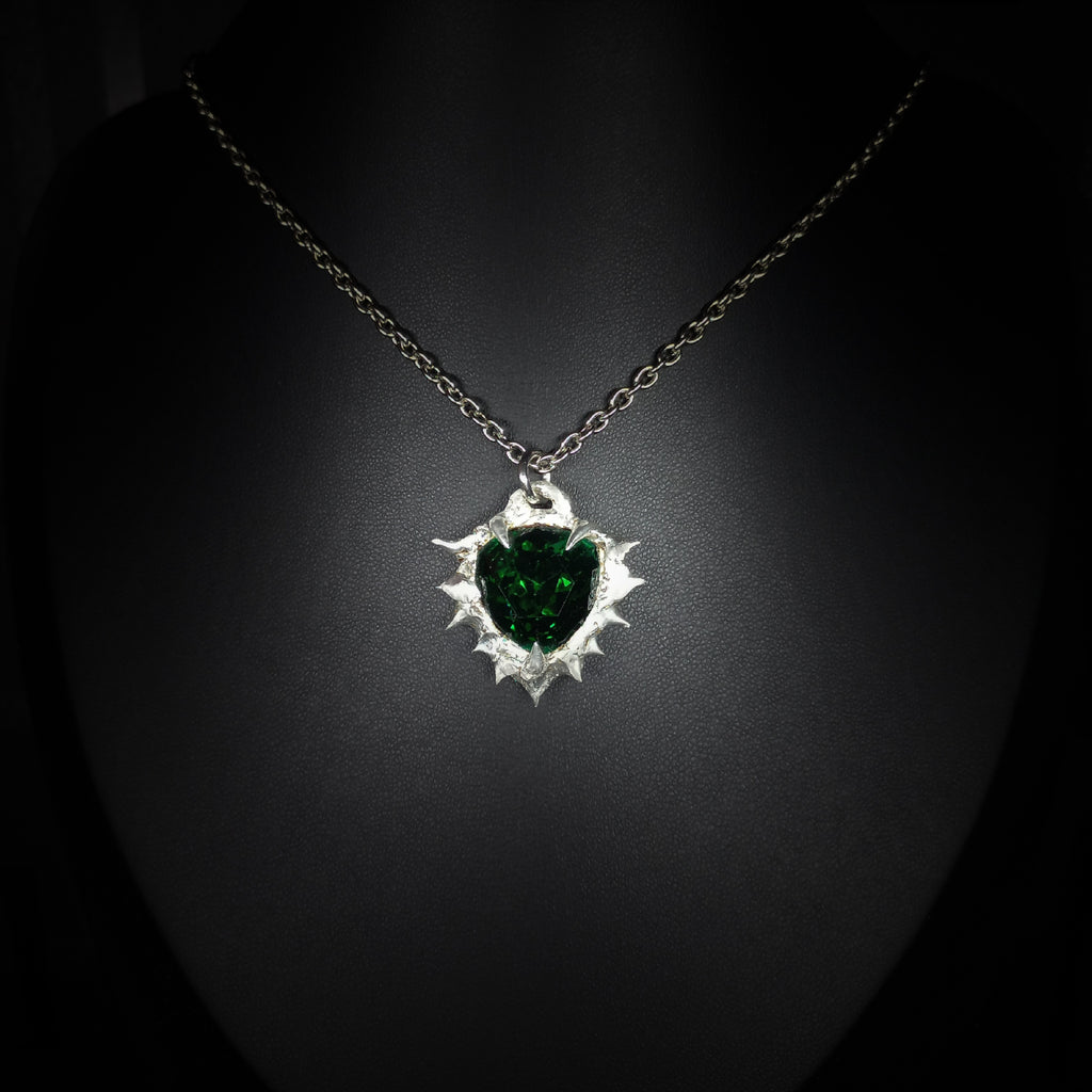 Collier en Étain & Pierre Verte Facettée