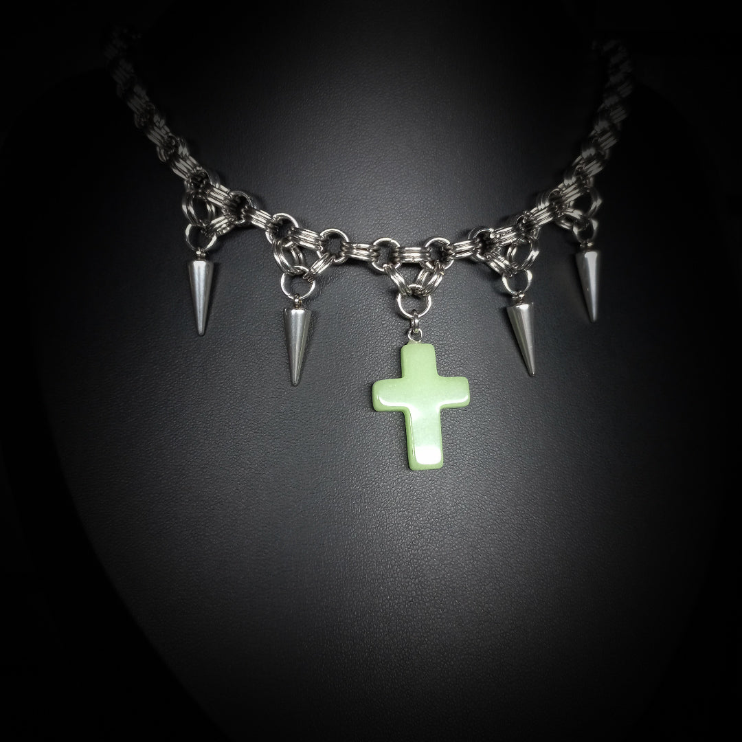 Collier Midnight – Lumen Crucis
