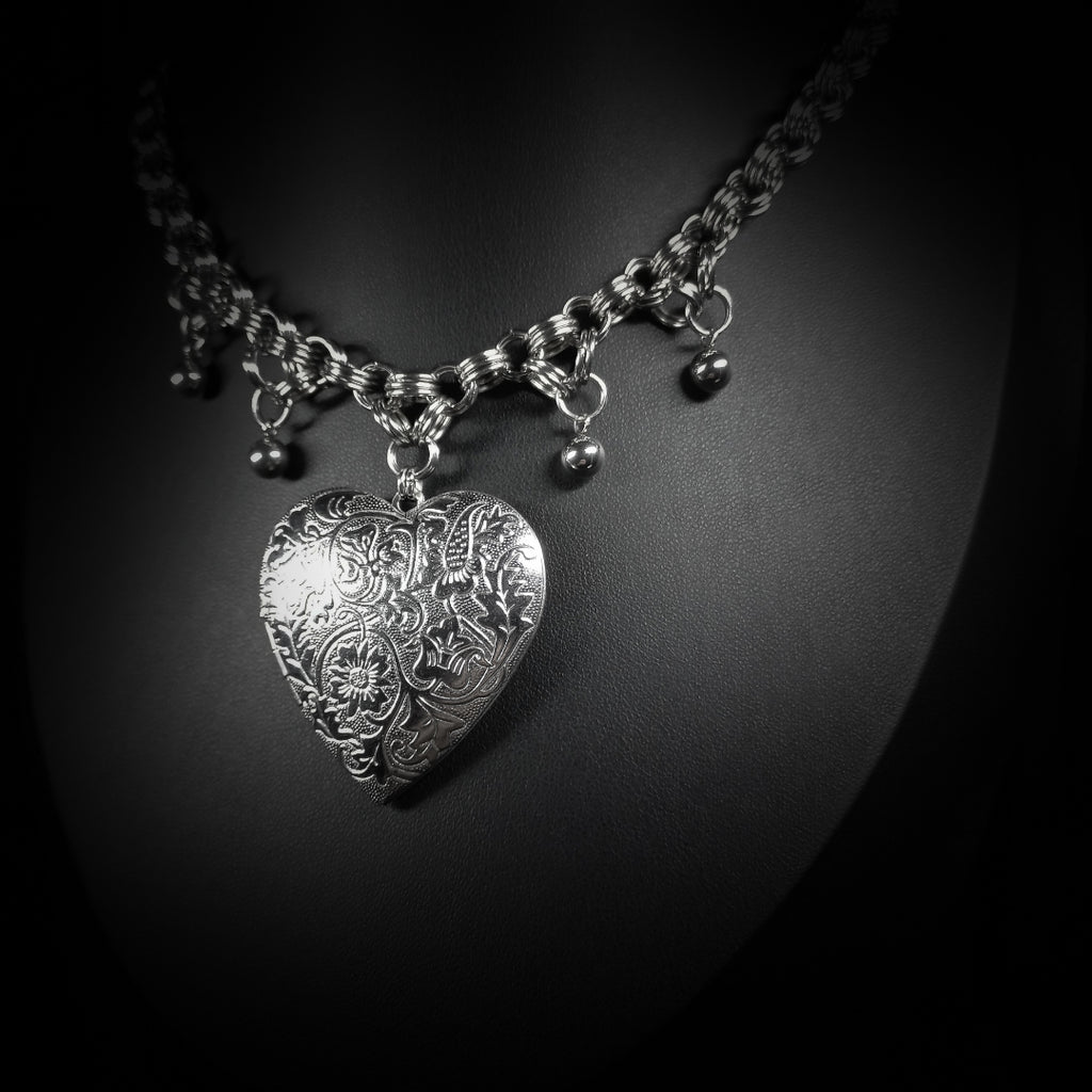 Collier Midnight – Cœur Reliquaire