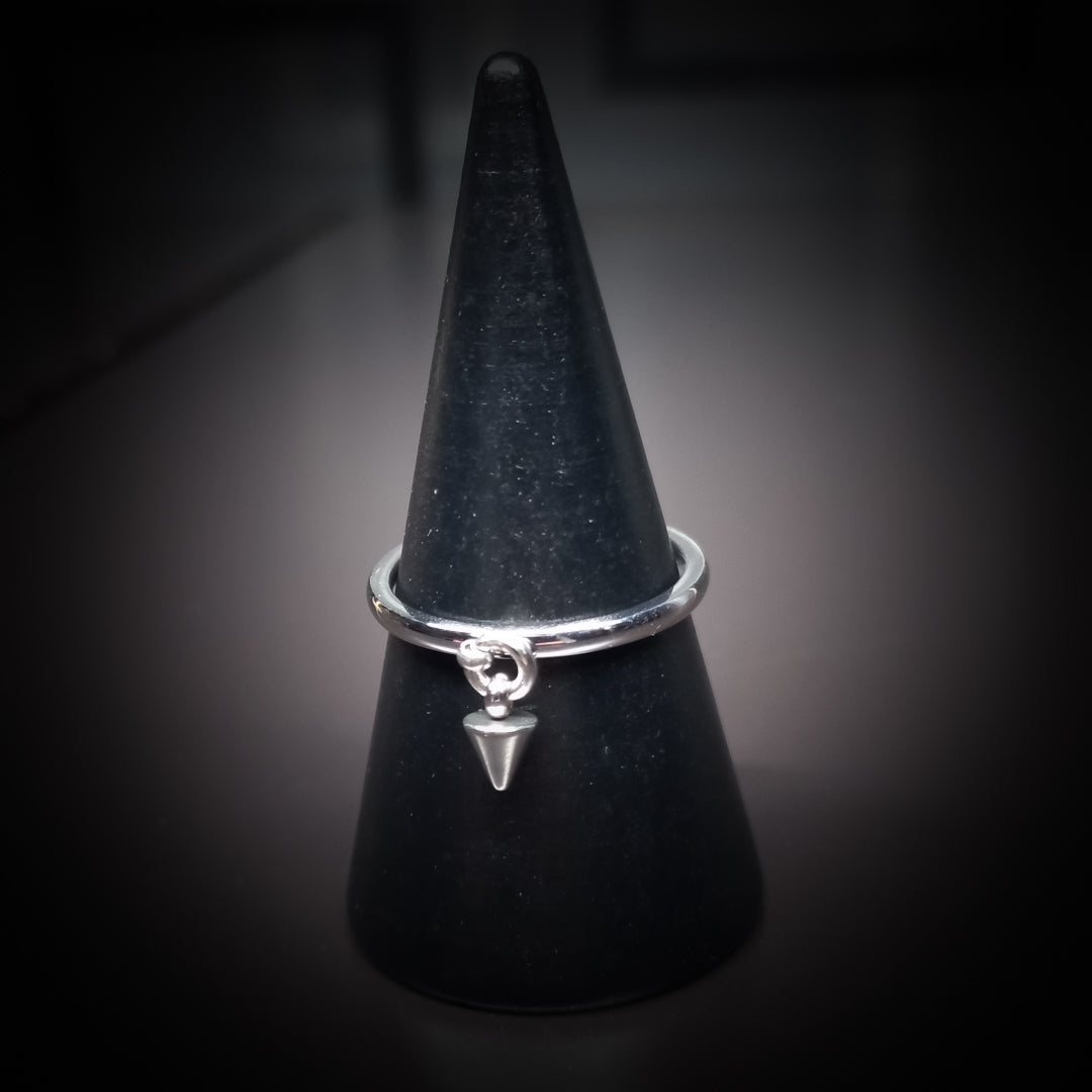 Bague à Pointe Pendante