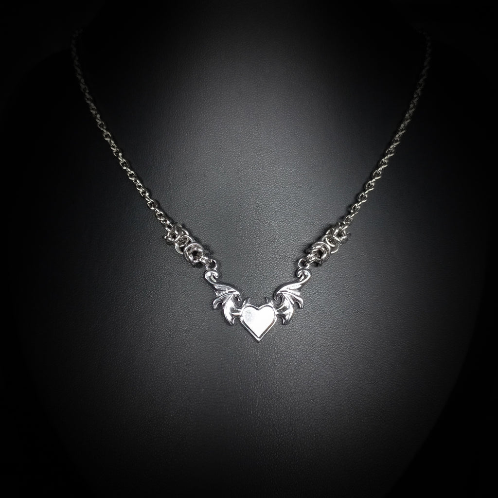 Collier Cœur Démoniaque Ailé