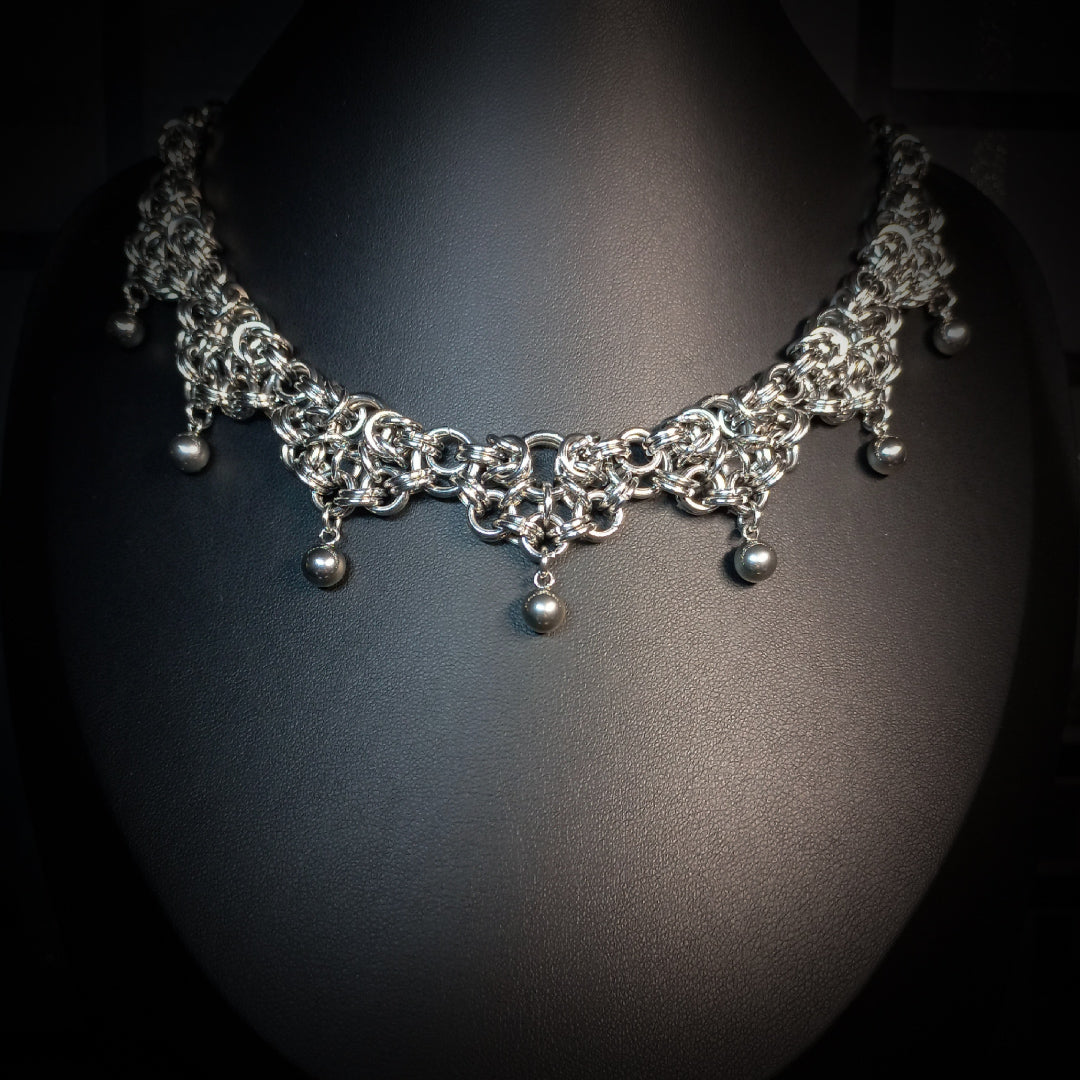 Collier Dentelle Métallique