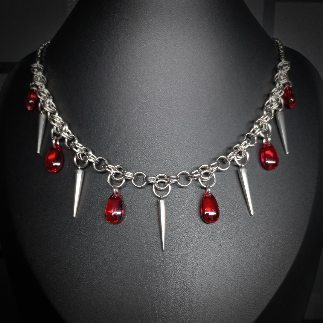 Collier Nightfall – Mailles Sanguines