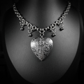 Collier Midnight – Cœur Reliquaire