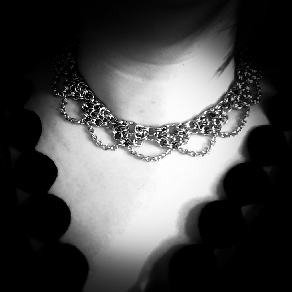 Collier Dentelle Métallique
